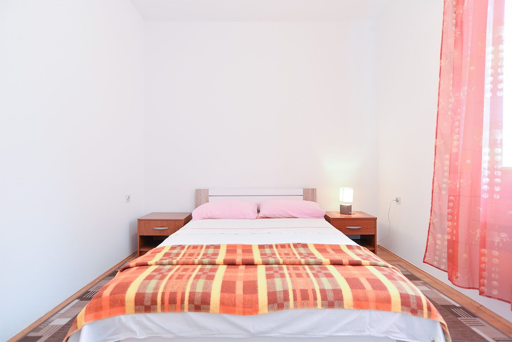 Apartment, 2 Bedrooms (407/923)