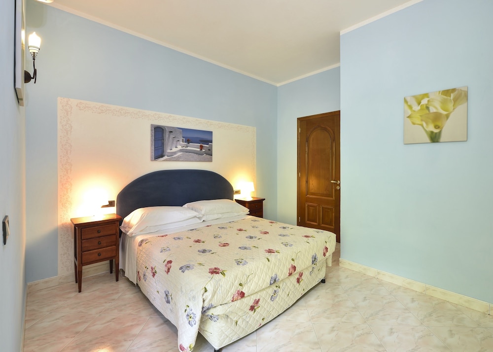 Comfort Apartment, 2 Bedrooms, Kitchen, Garden Area photo 3
