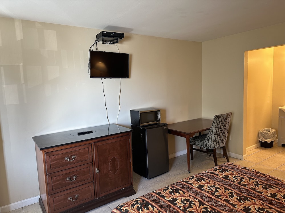Superior Room, 1 Queen Bed - Photo 5