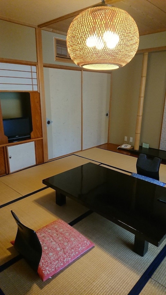 Japanese Style Room With 10 Tatami-Mats, Private Bathroom And Toilet, Annex Building photo 3