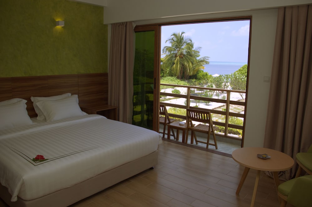 Deluxe Double or Twin Room, 1 King Bed, Sea View photo 3