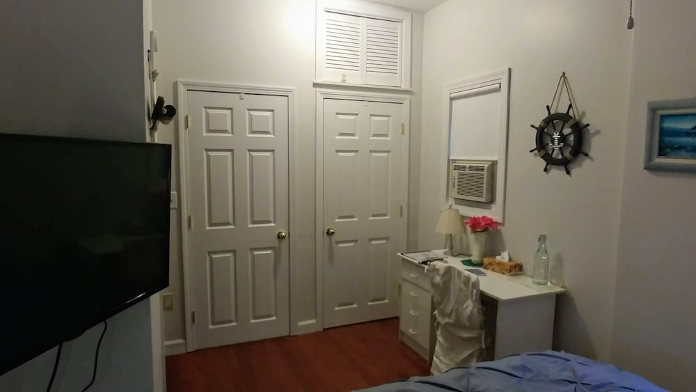 Double Room, 1 Queen Bed photo 2
