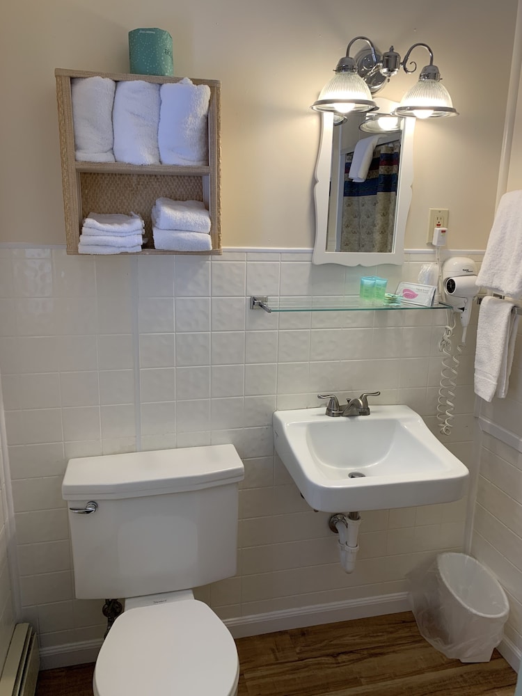 Standard Room, 2 Double Beds (Motel Room 22) photo 3
