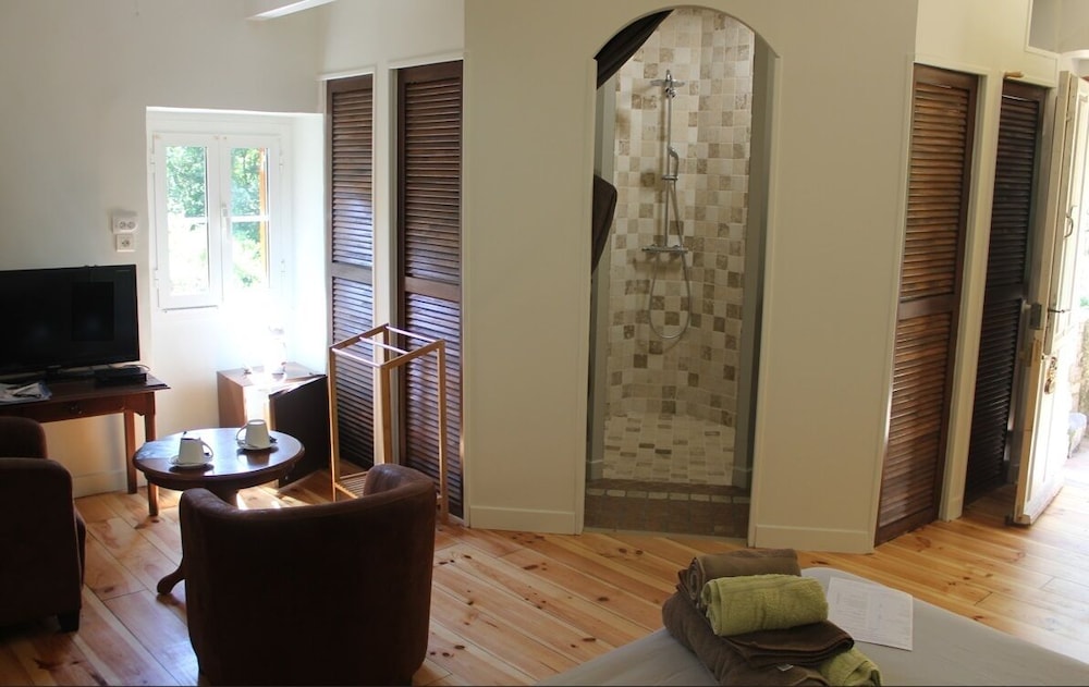 Double Room (Les Cévennes) photo 3