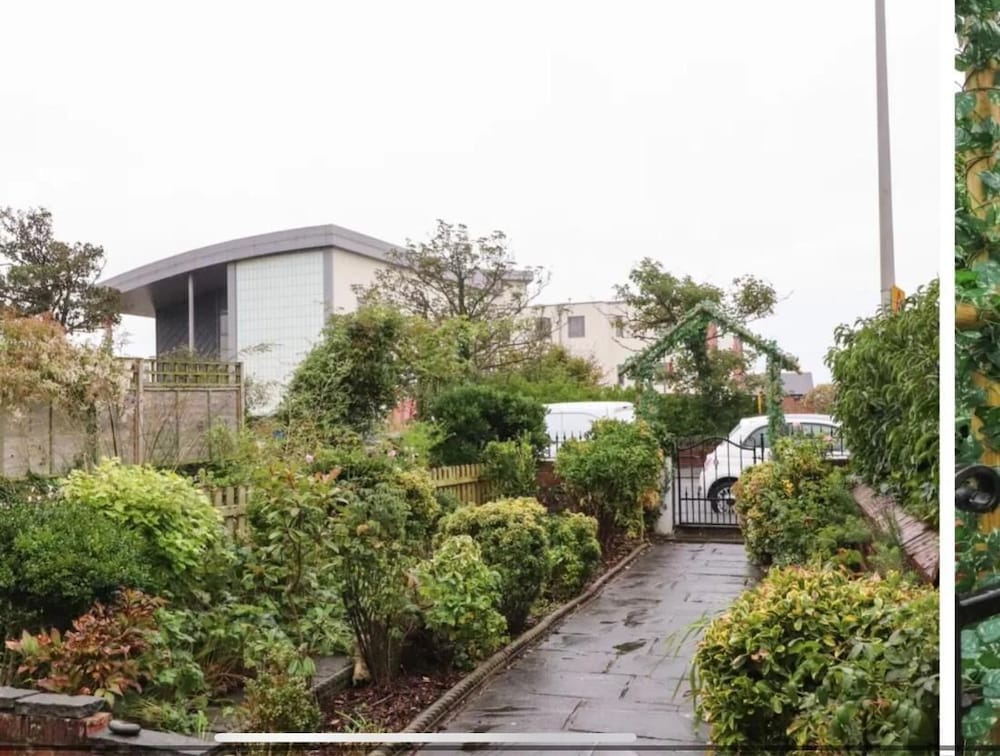House, 3 Bedrooms, Smoking, Patio