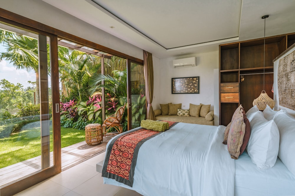1 Bedroom Luxury Pool Villa Paddy View