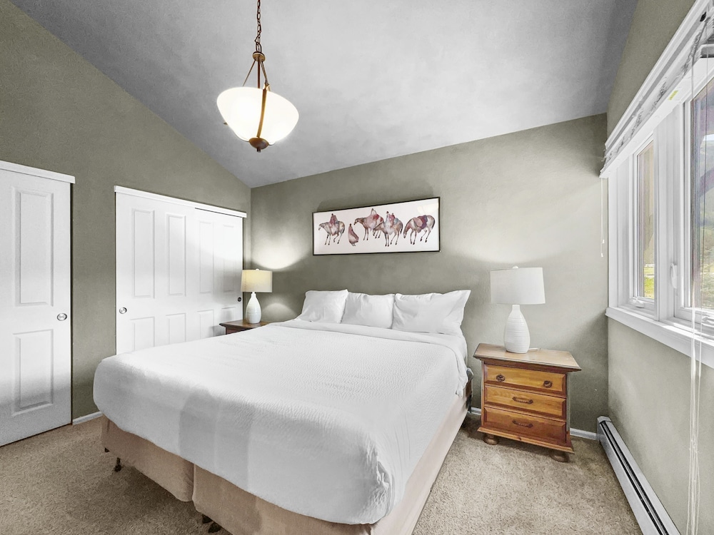 Townhome, 3 Bedrooms photo 1