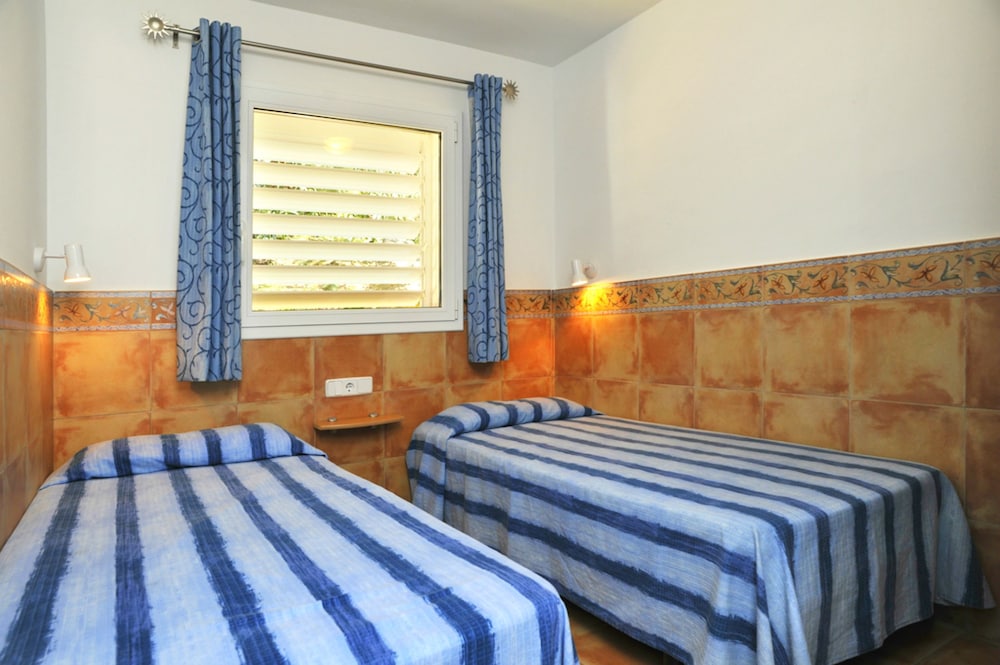 Apartamento, 2 habitaciones, vista al mar (14)