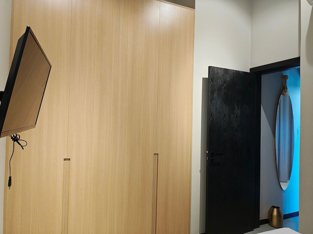 Basic Apartment photo 3