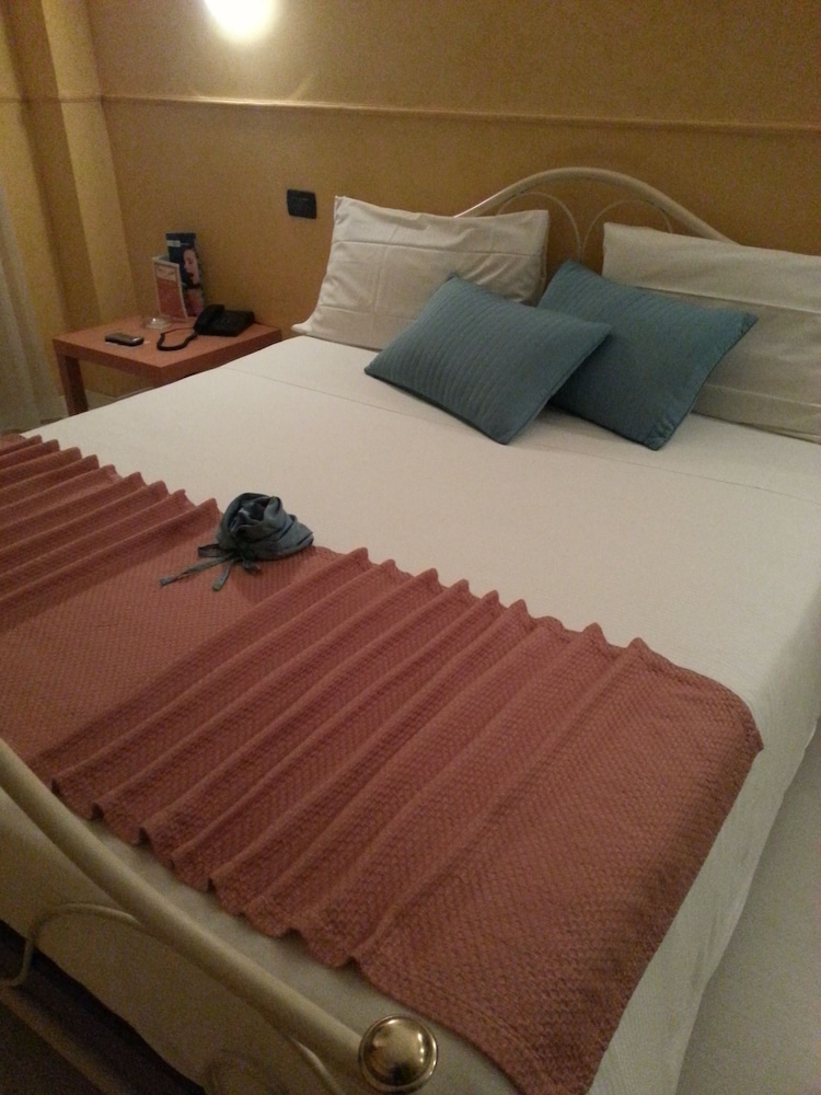 Superior Double Room Single Use photo 1