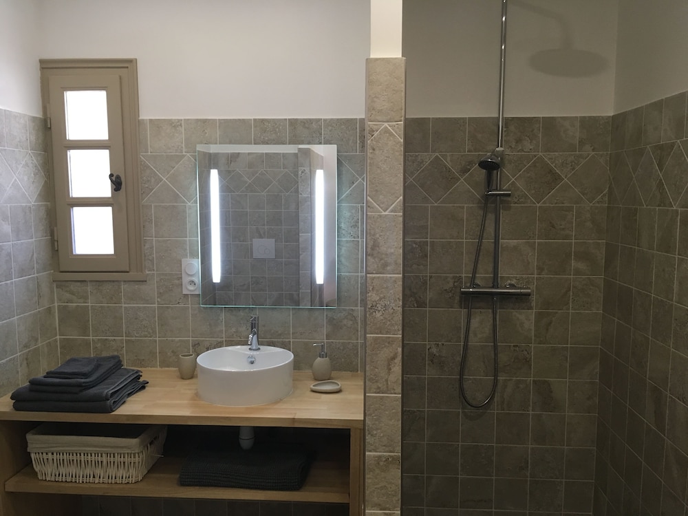 Romantic Double Room, Private Bathroom photo 3