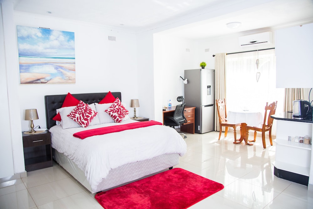 Signature Double Room, 1 Queen Bed, Non Smoking