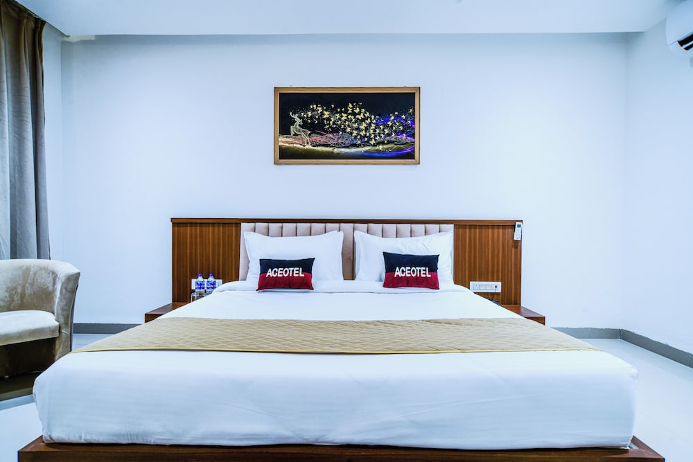 Premium Room, 1 King Bed