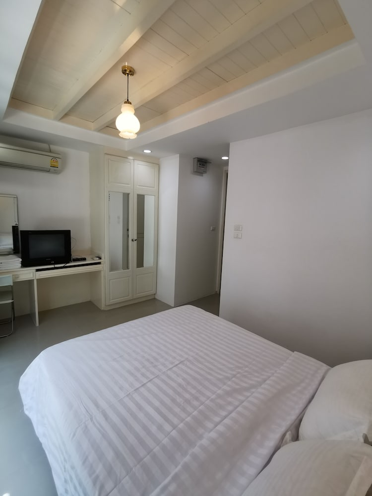 Standard Room photo 3