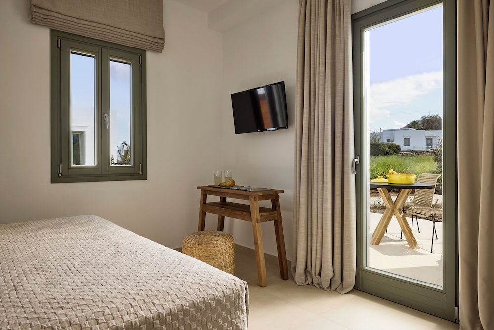 Superior Suite with Village View & Hot-tub (70m from main building)