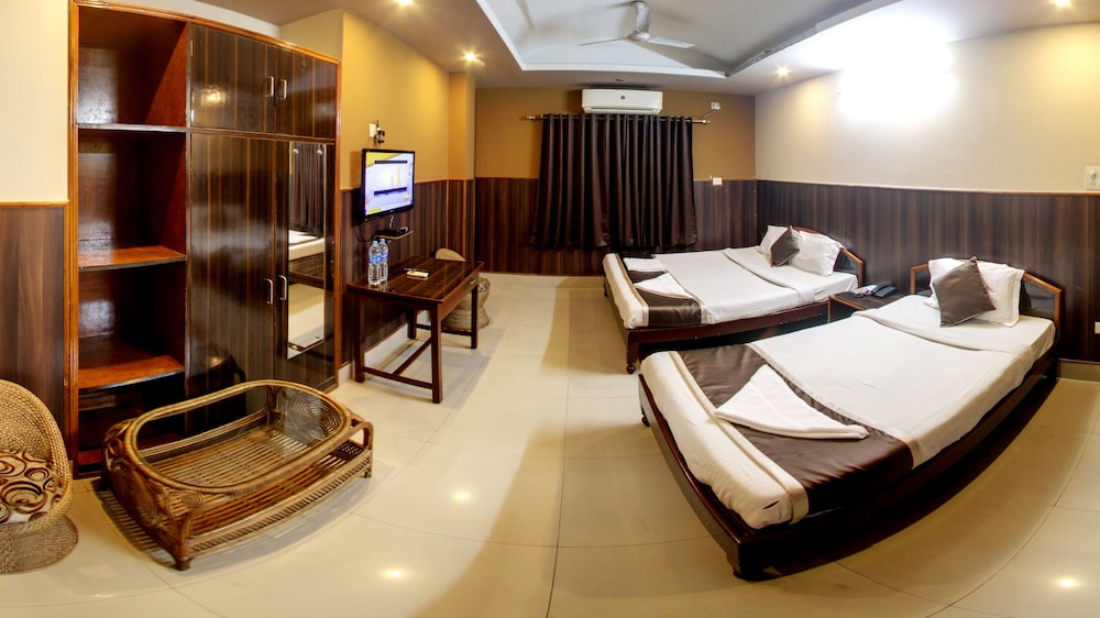 Deluxe Room - Photo 19