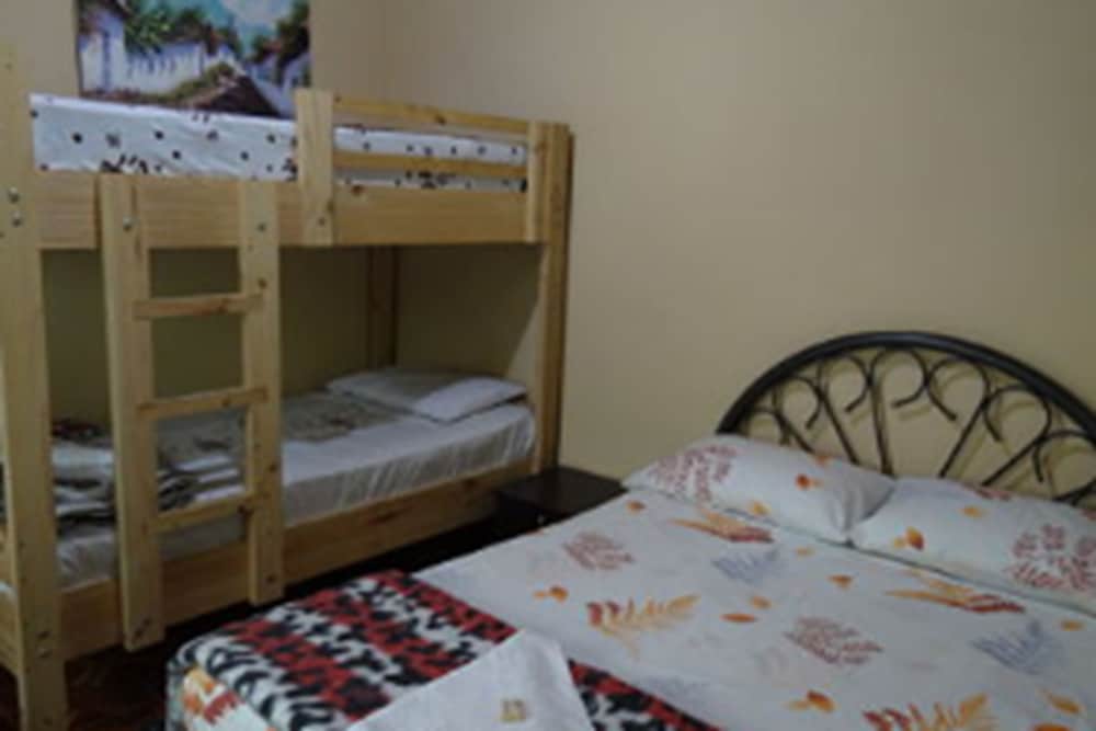 Classic Triple Room, Multiple Beds, Non Smoking photo 2