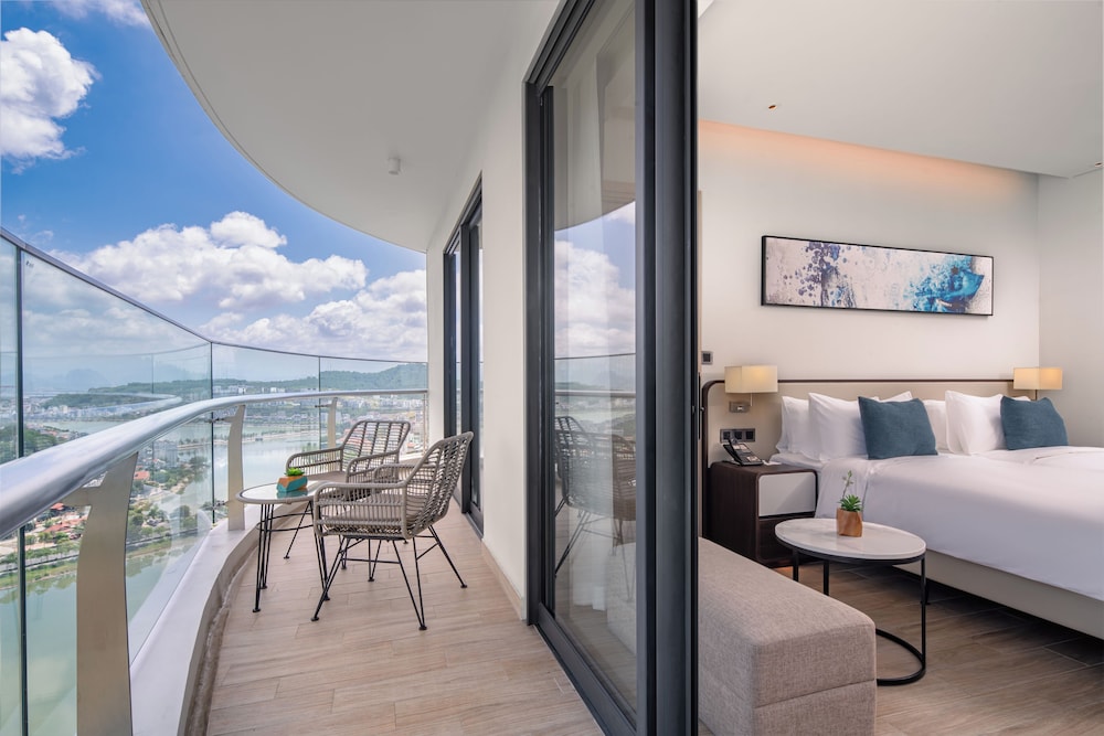Executive Room, 2 Bedrooms (King) - Photo 15