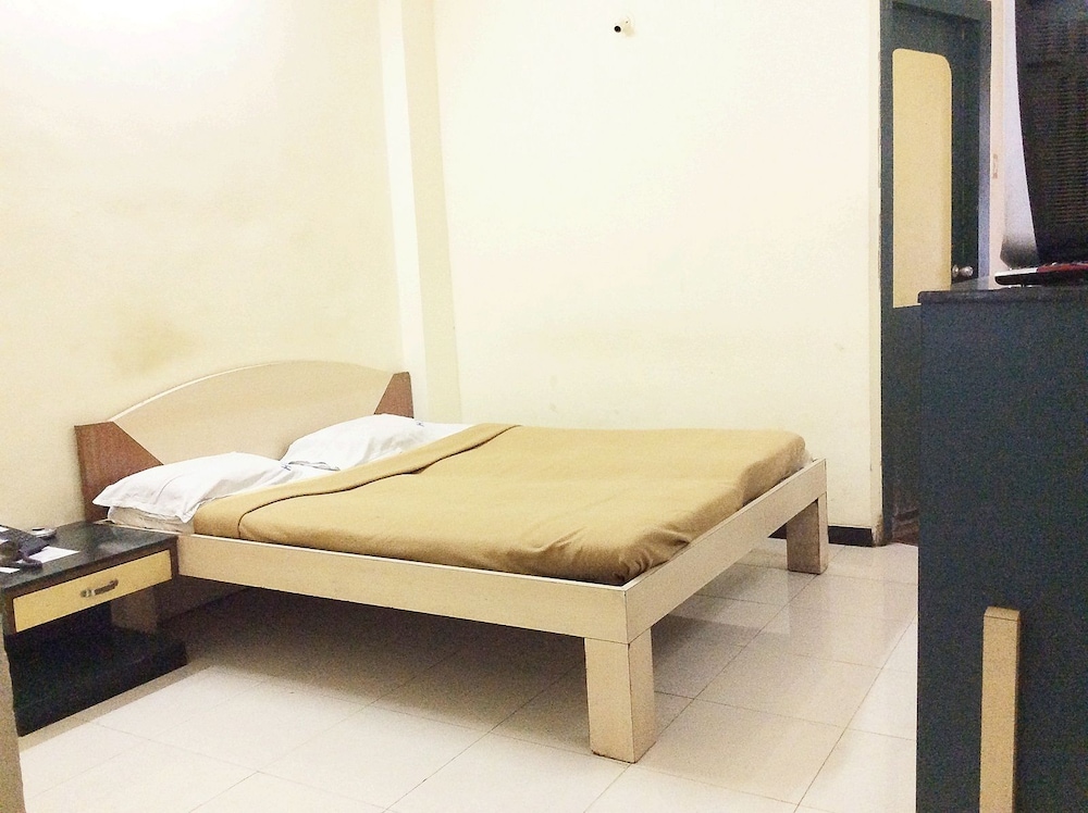 Executive Non - AC  1 Bedded