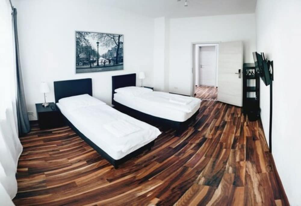 Double or Twin Room, Shared Bathroom (23) photo 3
