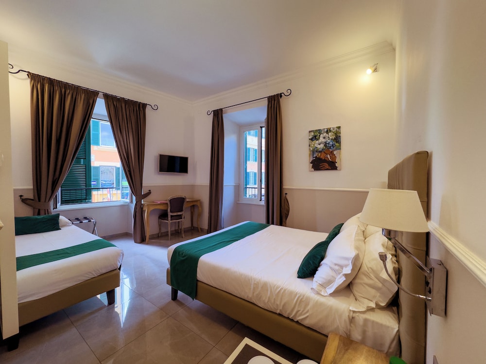 Traditional Triple Room photo 1