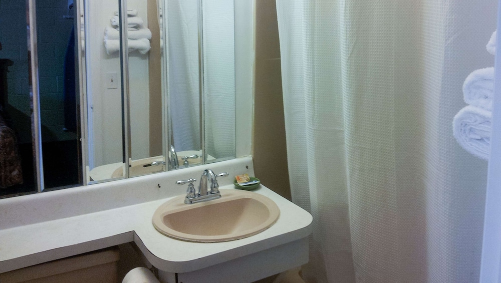 Two double beds non smoking - Photo 5