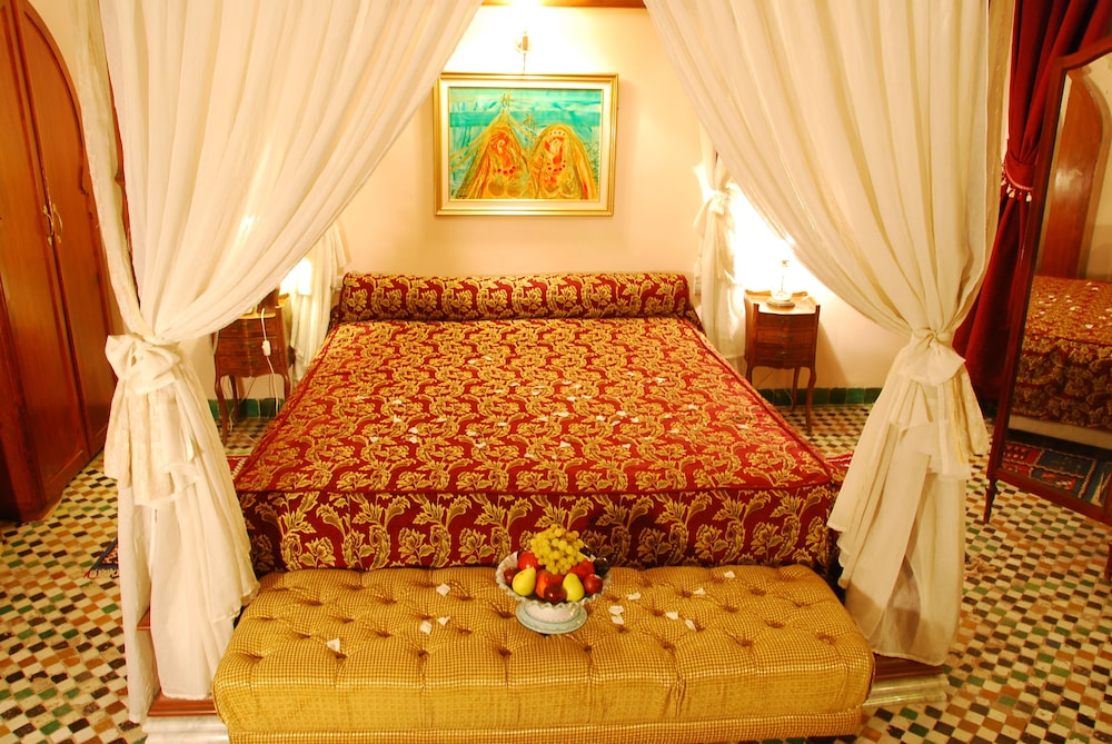 Royal Suite, Courtyard View - Photo 3