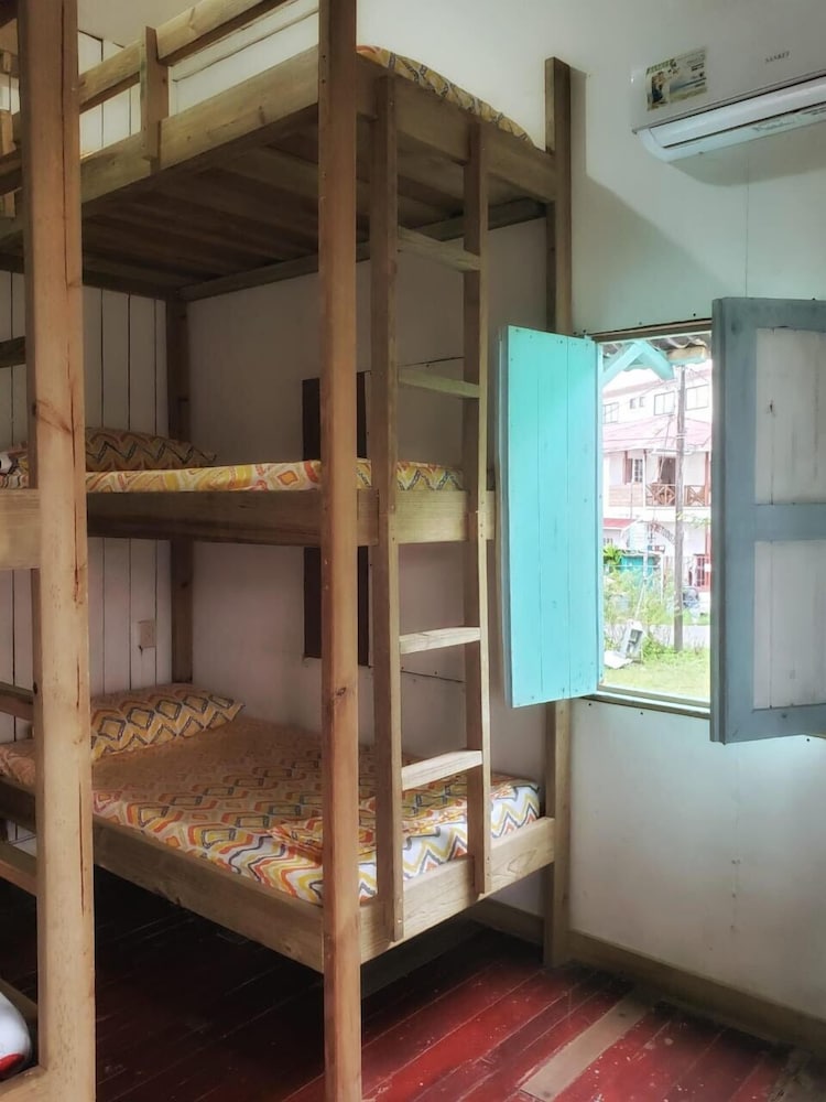 Shared Dormitory, Mix Dorm, 6 Guests - La Curva photo 1