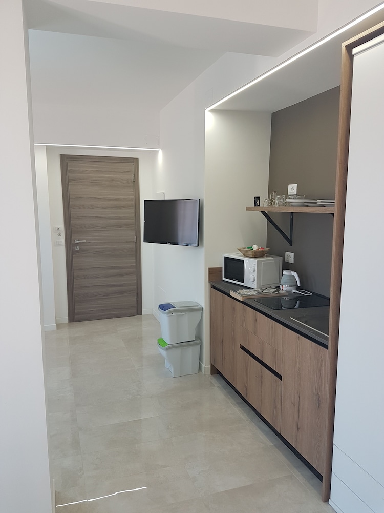 Deluxe Studio, 1 Double Bed, Terrace photo 3