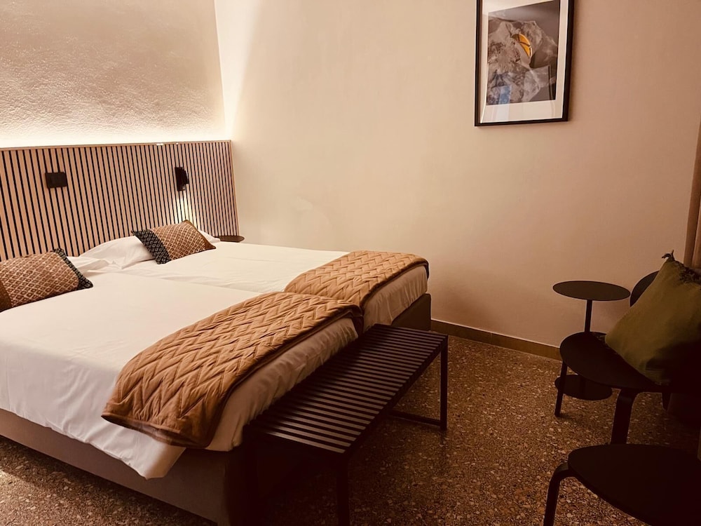 Standard Single Room, Mountain View