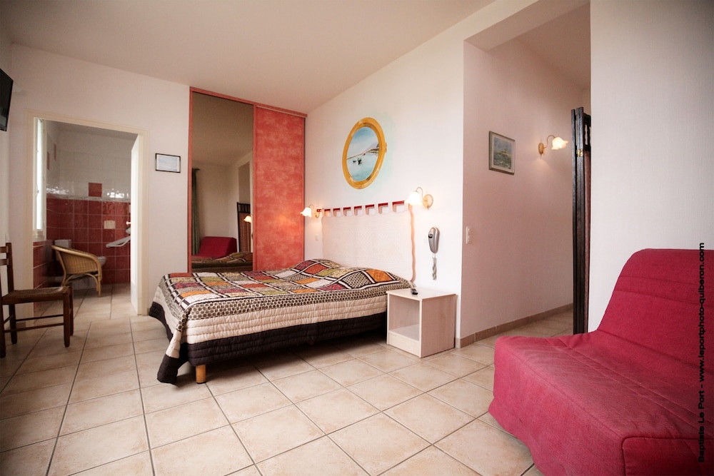 Comfort Triple Room