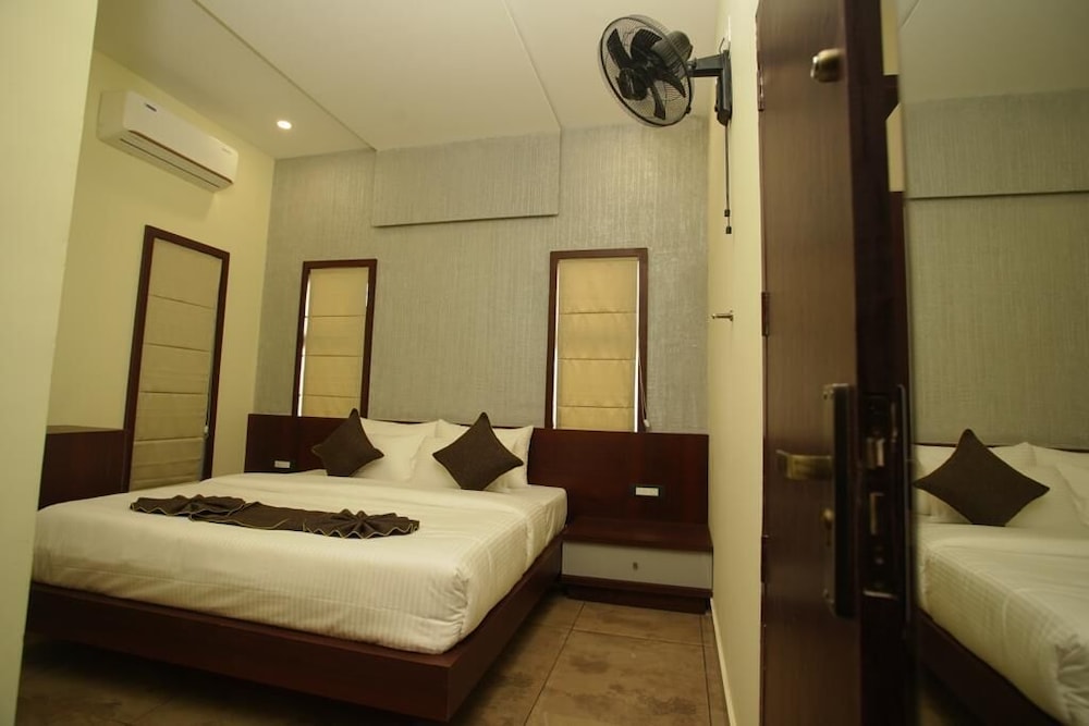 Deluxe Suite photo 2
