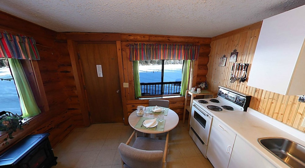 Cabin, 1 Bedroom, Lake View photo 1