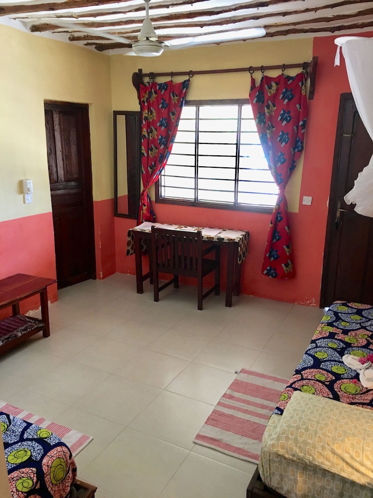 Family Room, 2 Bedrooms, Ocean View photo 3