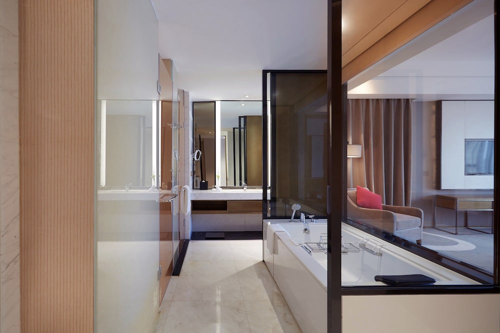 Suite, 1 Bedroom, Non Smoking, City View (Jinsha Lake City View) photo 1