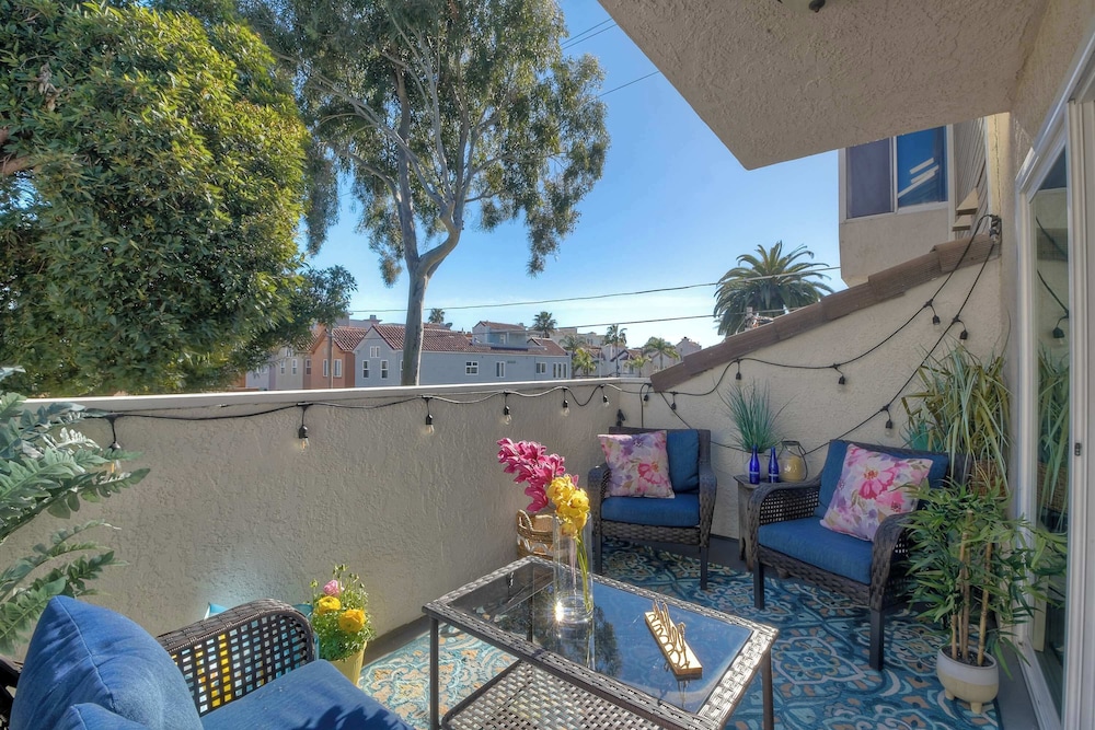 Condo, 1 King Bed with Sofa bed, Balcony, Garden View (Silver Surf Getaway)