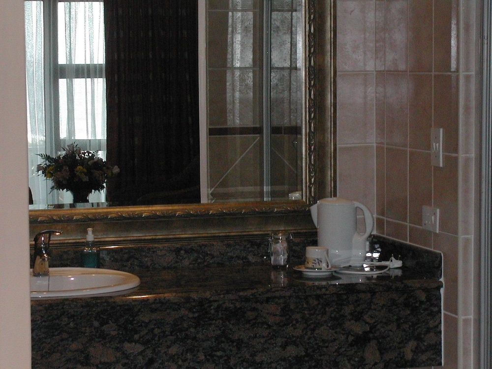 Double En-suite Luxury Sea Views photo 3