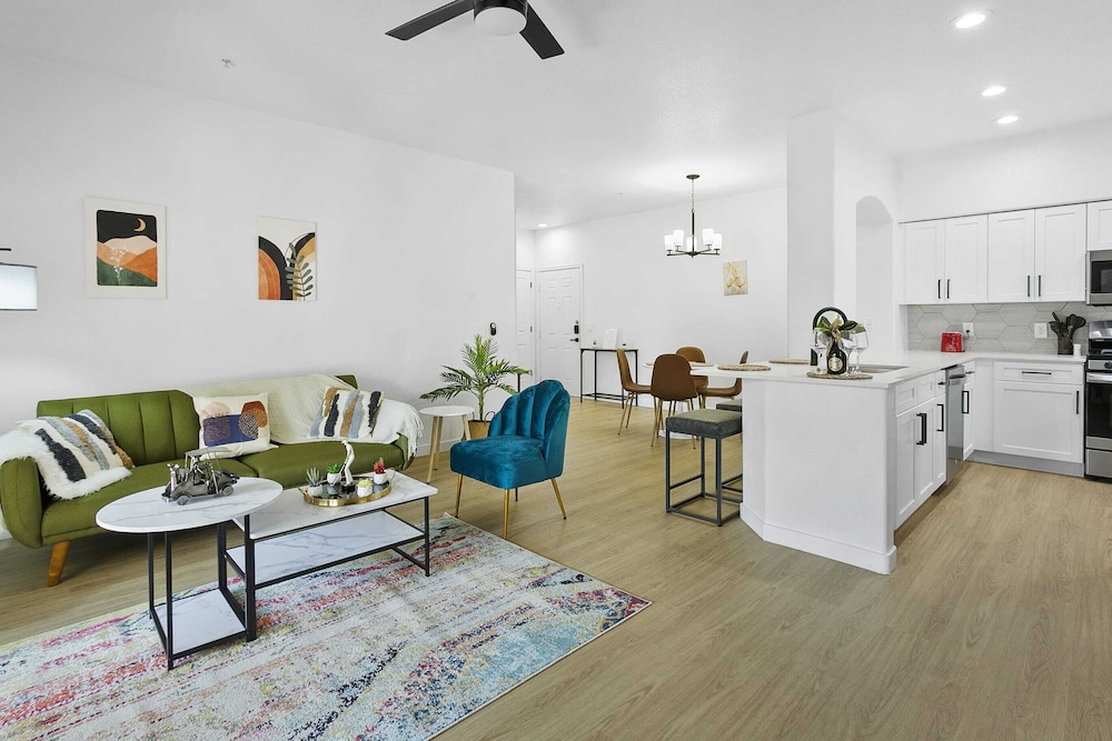 Deluxe Apartment