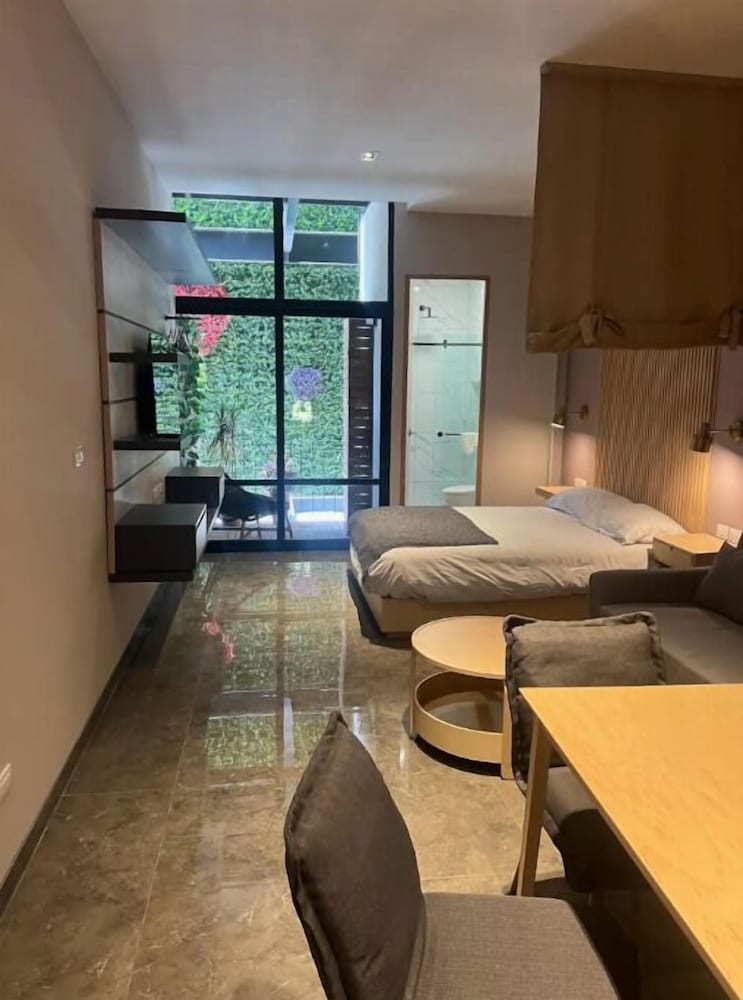 Basic Double Room, 1 Double Bed, Kitchenette, Garden View