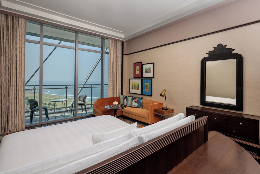 Room, 2 Twin Beds, Tower