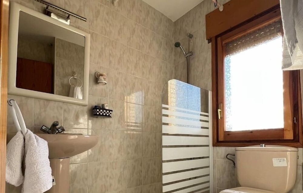 Standard Double or Twin Room photo 2