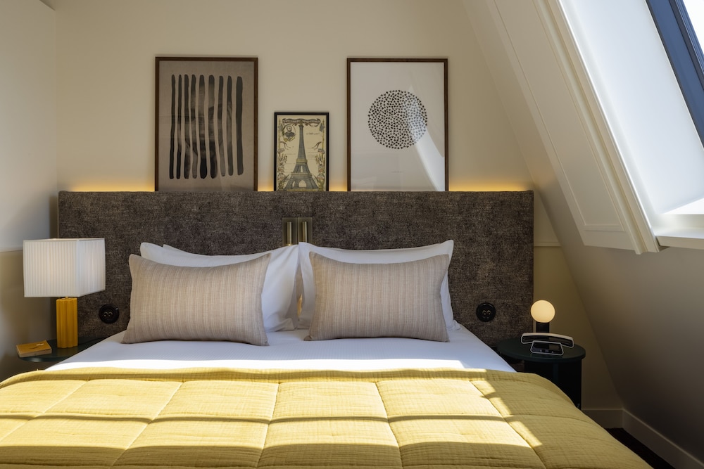 Dadou Paris bedroom photo