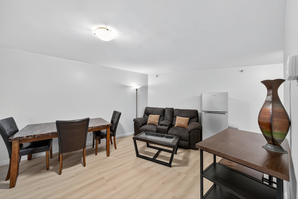 Condo, 1 Bedroom