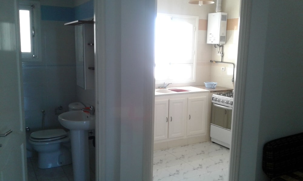 Basic Apartment, 2 Bedrooms photo 2