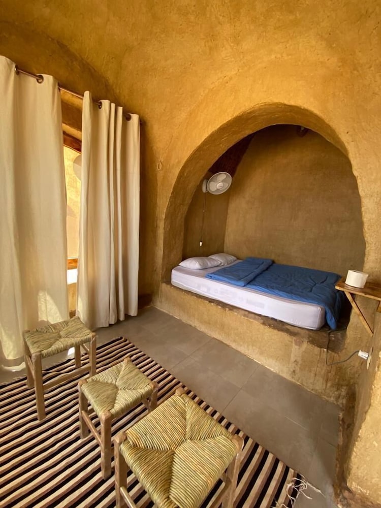 Comfort Room photo 2