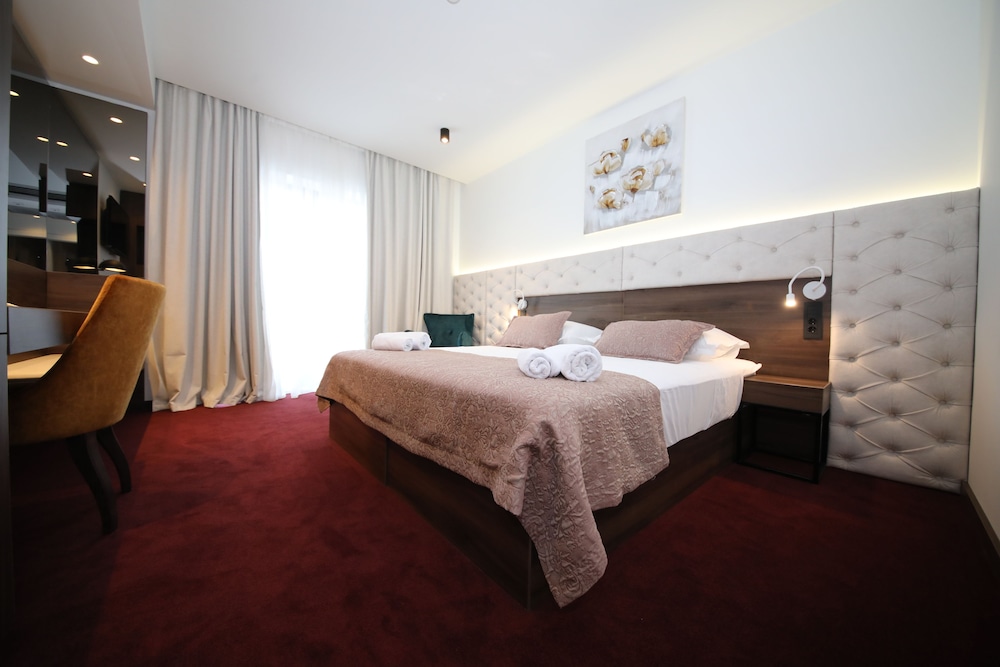 Standard Suite photo 2