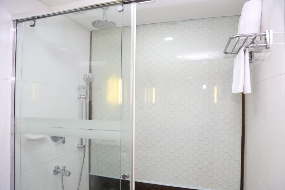 Manor Room(Valley View Tower) - Photo 2