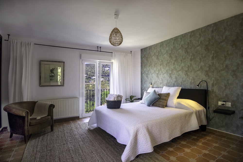 Habitación Superior, Balcón, Vista a la Montaña