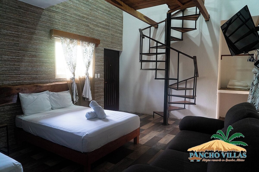 Superior Villa, 2 Bedrooms, Balcony, Garden View