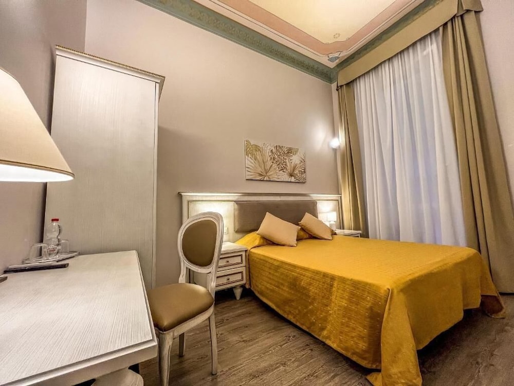 Double Room (No View)